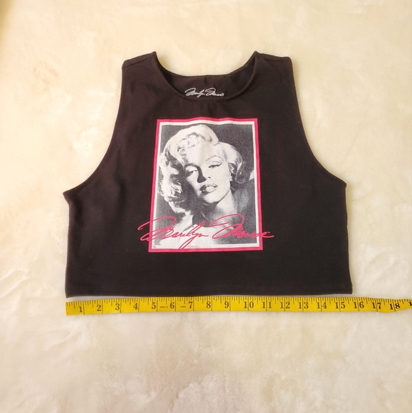 Marilyn Monroe Crop Tank Top Size Large - Picture 4 of 7